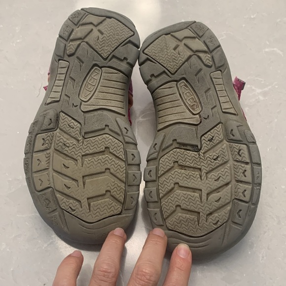Kids Keens 2 pairs size 12 Toddler - Picture 10 of 11